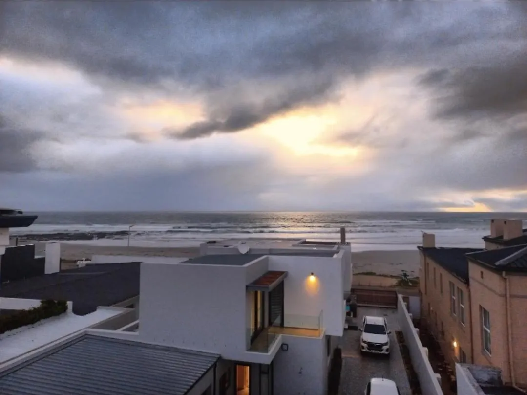 The Sandcastle Guesthouse - Melkbosstrand Couette-café