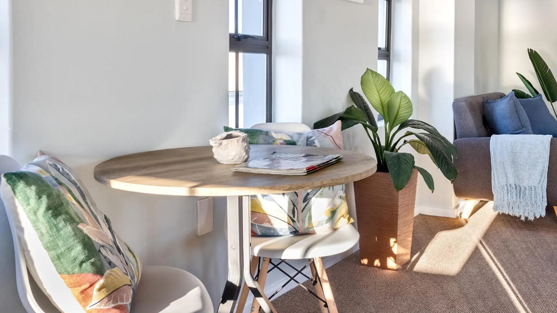 The Sandcastle Guesthouse - Melkbosstrand Couette-café