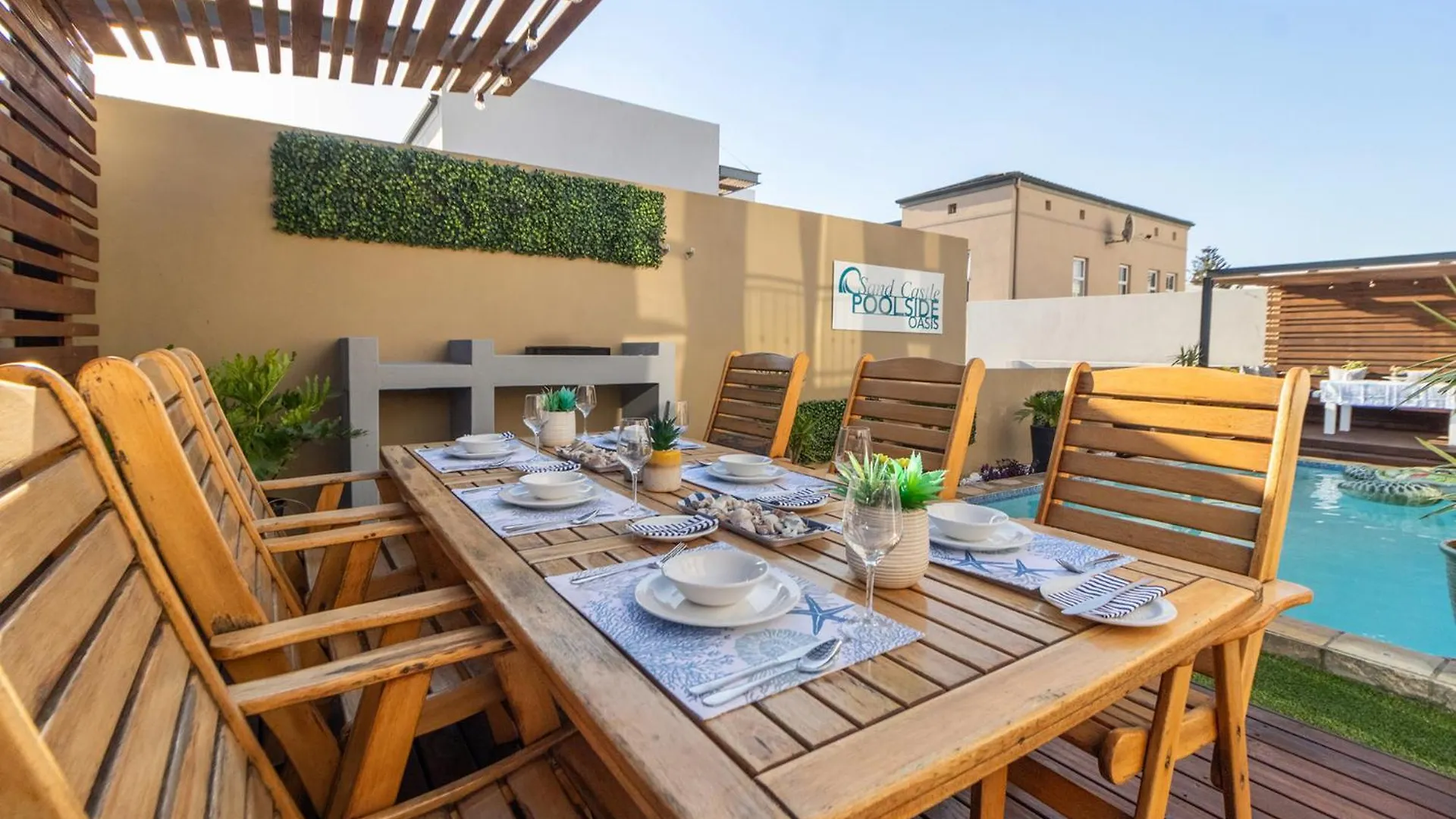 The Sandcastle Guesthouse - Melkbosstrand Couette-café